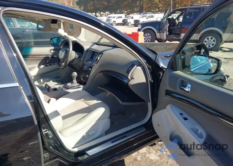 2013 Infiniti G37 Journey z USA, uszkodzony, nr VIN JN1CV6AP2DM719250